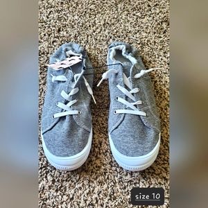 Womans slip on canvas shoes